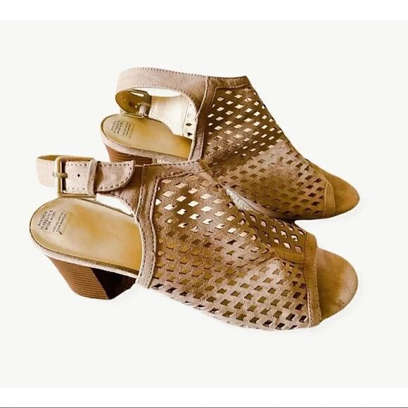 Liz Claiborne Womens Gamma  Perforated Booties Sz 9.5 Sandals Shoes - Picture 2 of 6